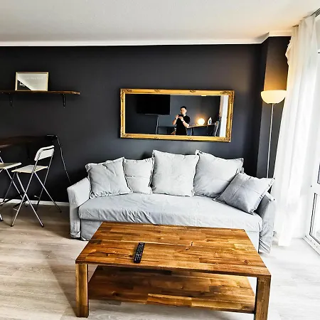 Stylish Studio - Close To City Centre - Netflix - Balcony Heidelberg Exterior foto