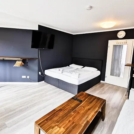 Stylish Studio - Close To City Centre - Netflix - Balcony Heidelberg Exterior foto