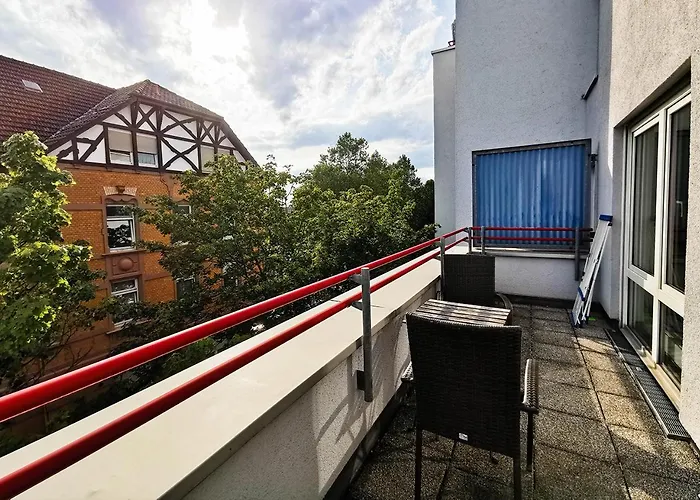 Stylish Studio - Close To City Centre - Netflix - Balcony