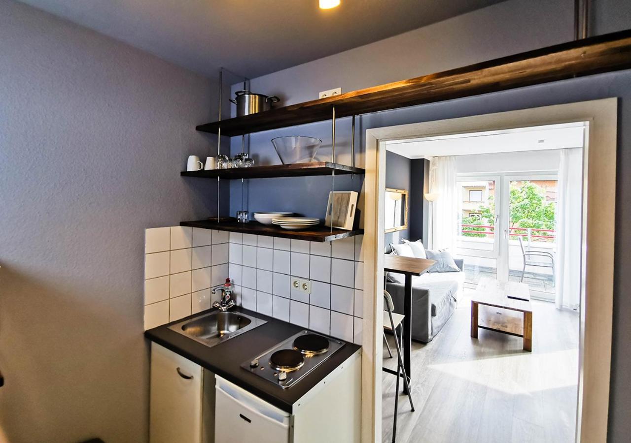 Stylish - Close To Centre - Netflix - Balcony Apartment